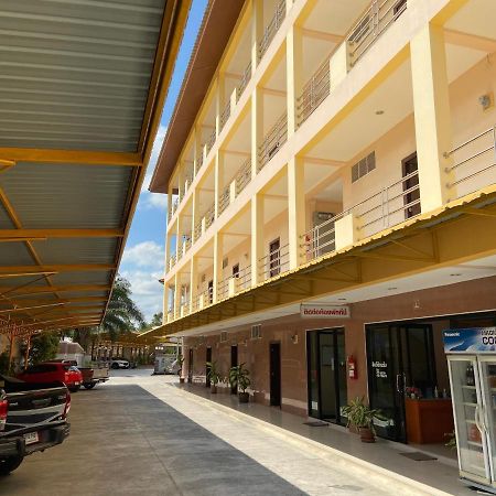 Jirasin Hotel&Apartment Ranong Exterior foto