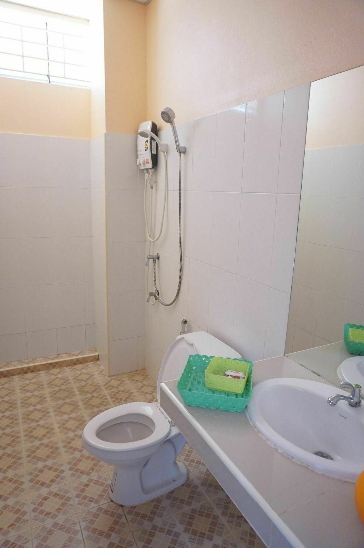 Jirasin Hotel&Apartment Ranong Exterior foto